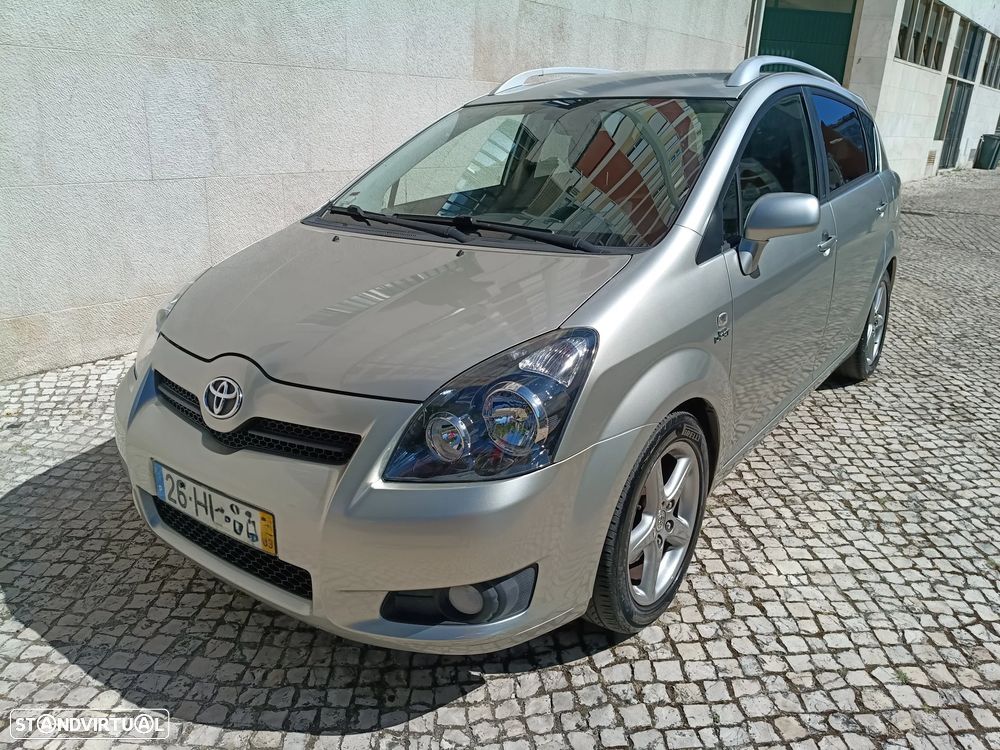 Toyota Corolla Verso 2.2 D-4D Sol - 1