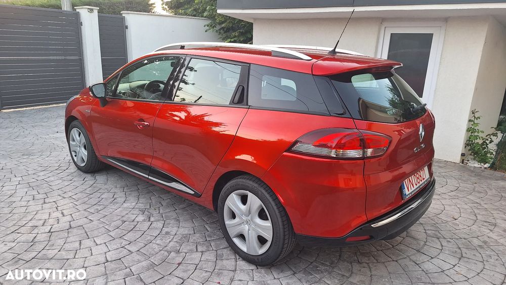 Renault Clio - 6