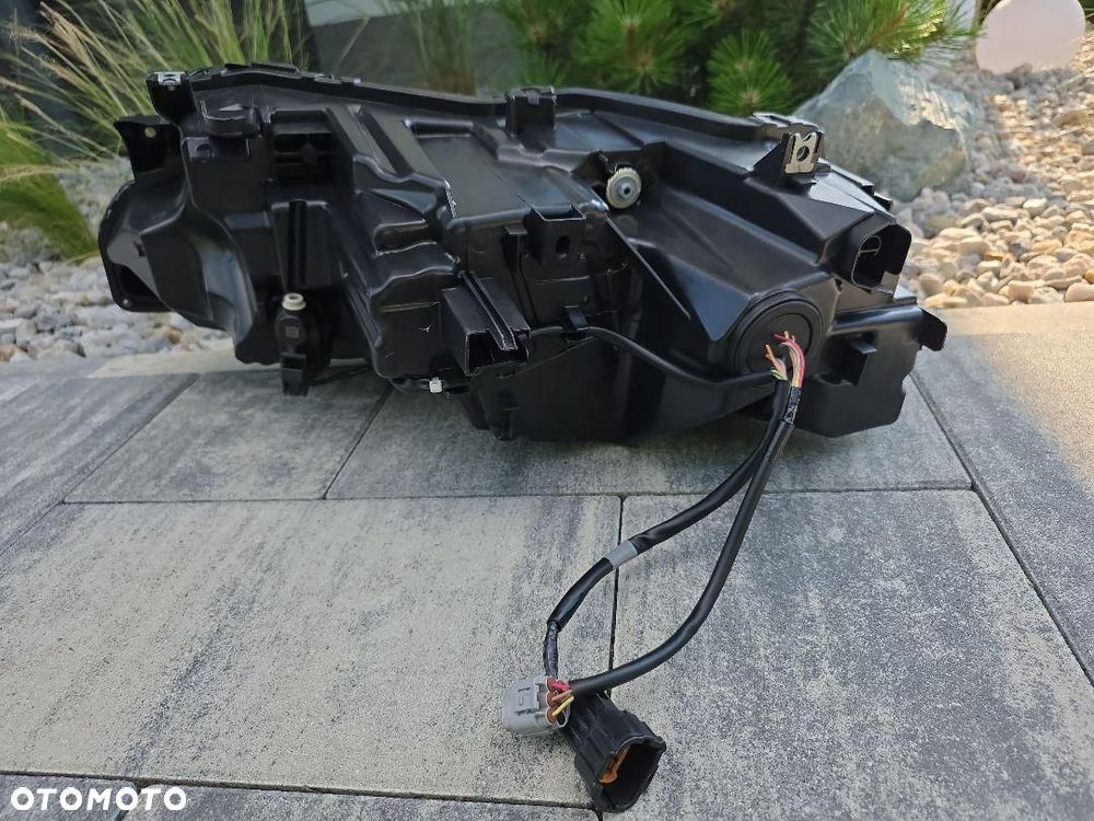 NISSAN X-TRAIL 4 IV T33 Lampa prawa przód Kompletna Full Led 100-23798 - 9