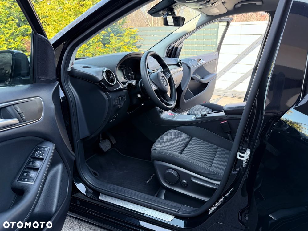 Mercedes-Benz Klasa B 200 d 7G-DCT Edition - 13