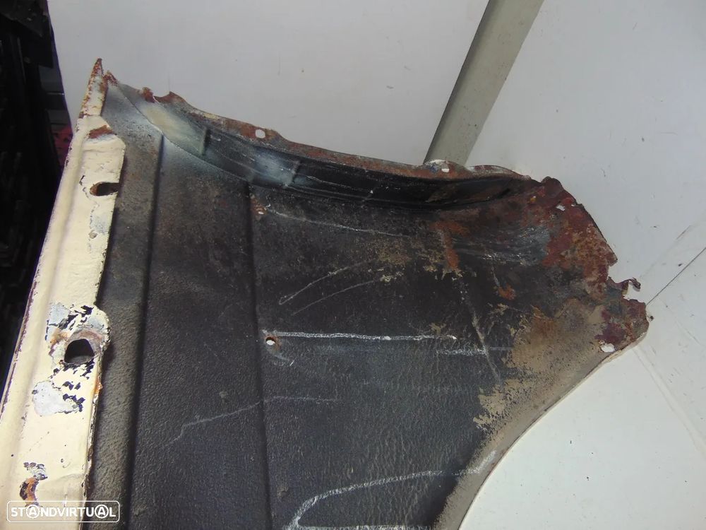 Mercedes W123 guarda lamas - 4