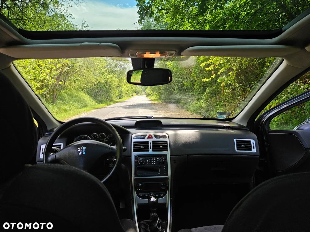 Peugeot 307 HDi SW 135 Premium - 11