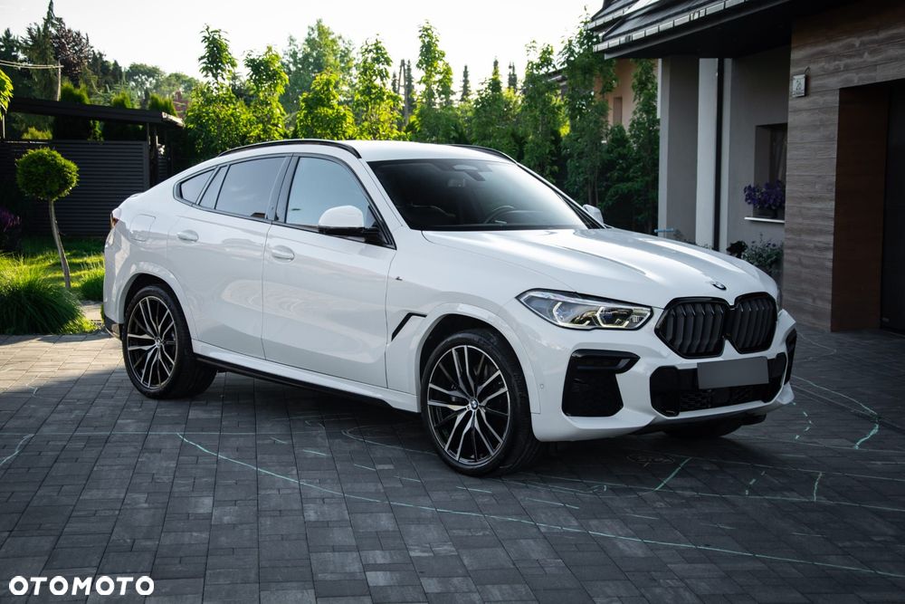 BMW X6 xDrive40d mHEV - 15