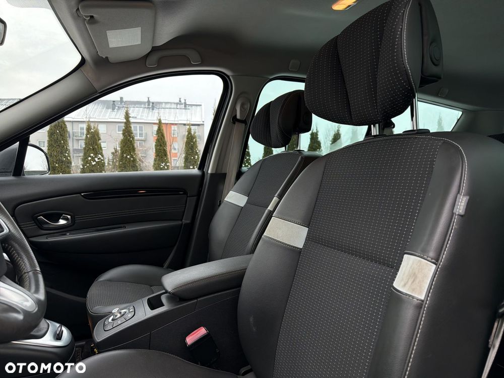 Renault Scenic - 11