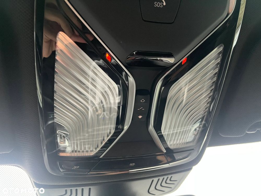 BMW Seria 7 740d xDrive - 21
