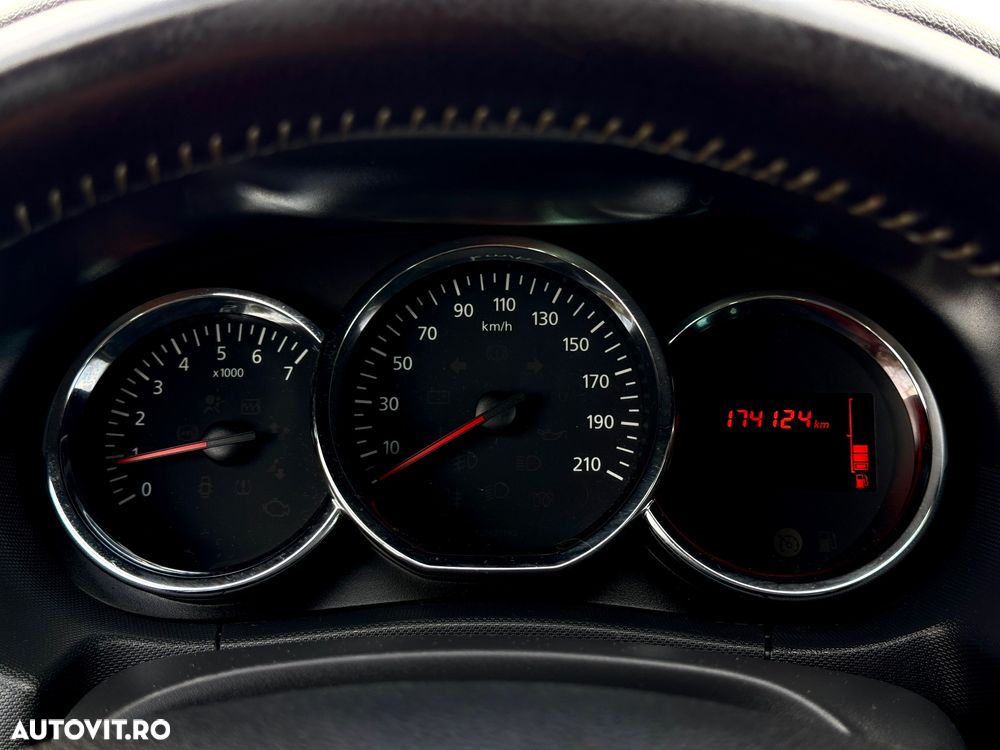 Dacia Duster dCi 110 FAP 4x2 Prestige - 35