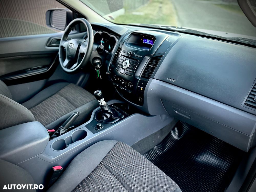 Ford Ranger Pick-Up 4x4 Cabina RAP - 24