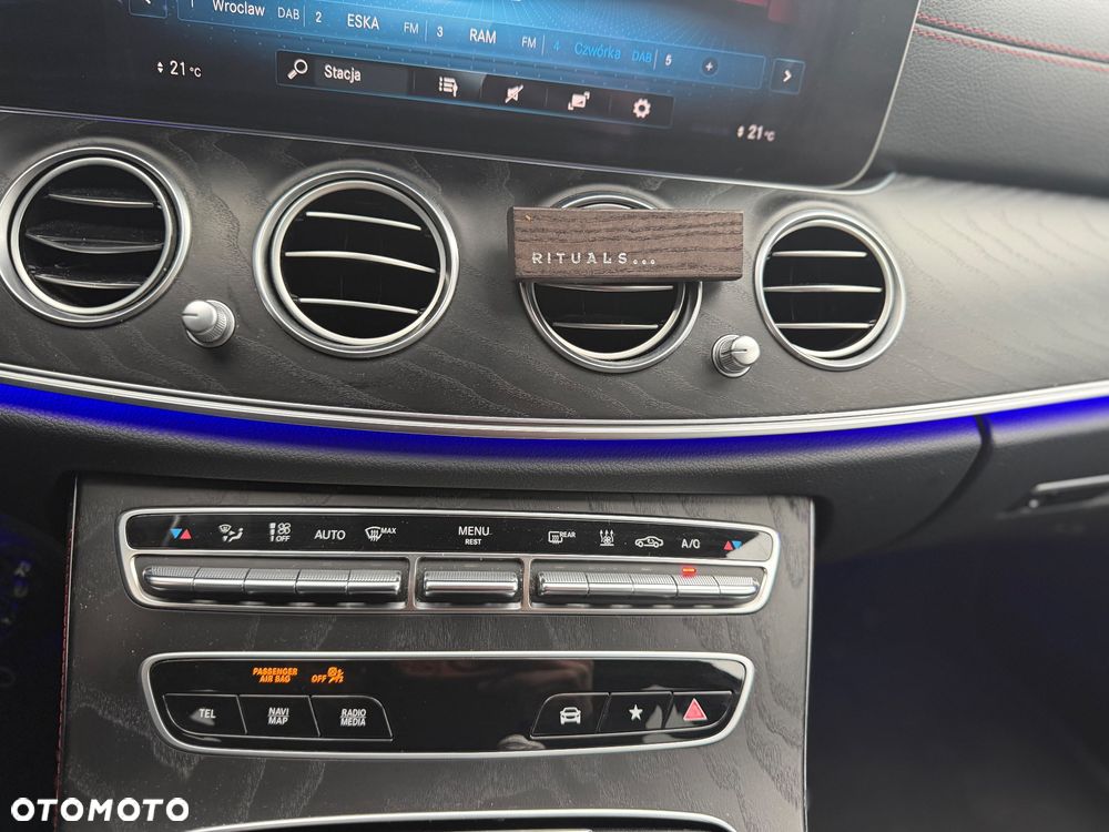Mercedes-Benz Klasa E AMG 53 4Matic AMG Speedshift 9G-TCT - 13