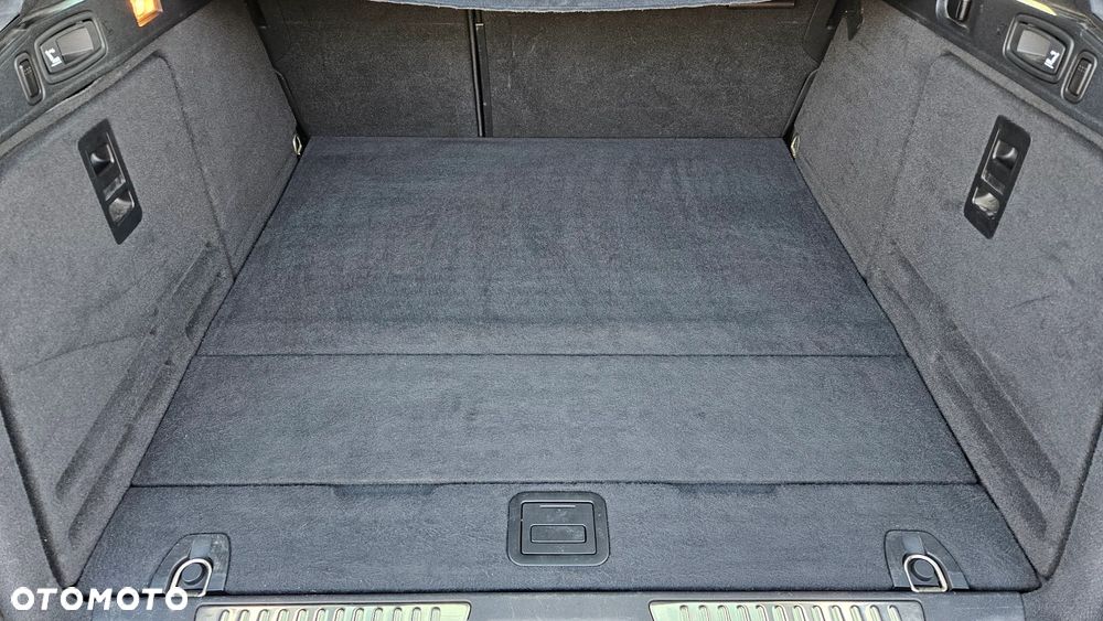 Renault Laguna 2.0 DCi GT 4WS - 37