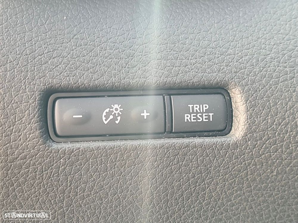 Nissan Qashqai 1.2 DIG-T N-Connecta 18 - 6