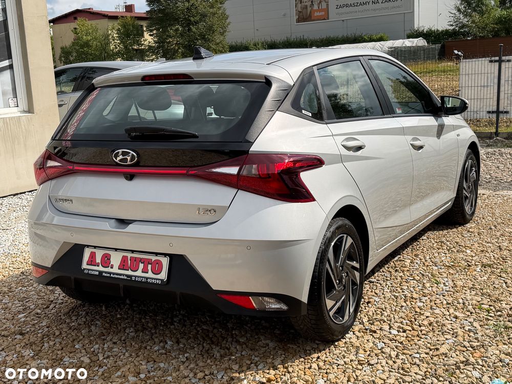 Hyundai i20 - 11