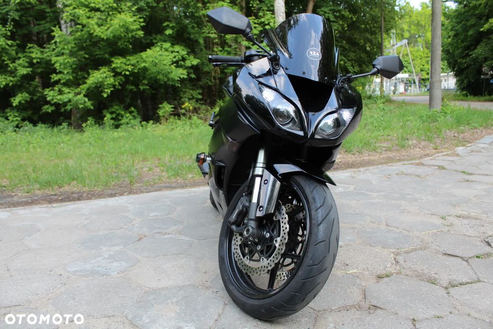 Kawasaki ZXR - 32
