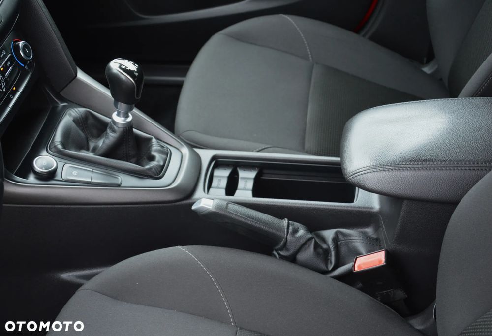 Ford Focus - 18