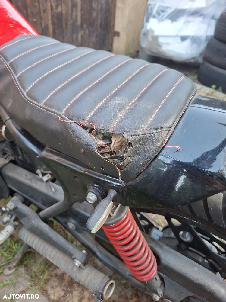 Honda CB 400F - 10