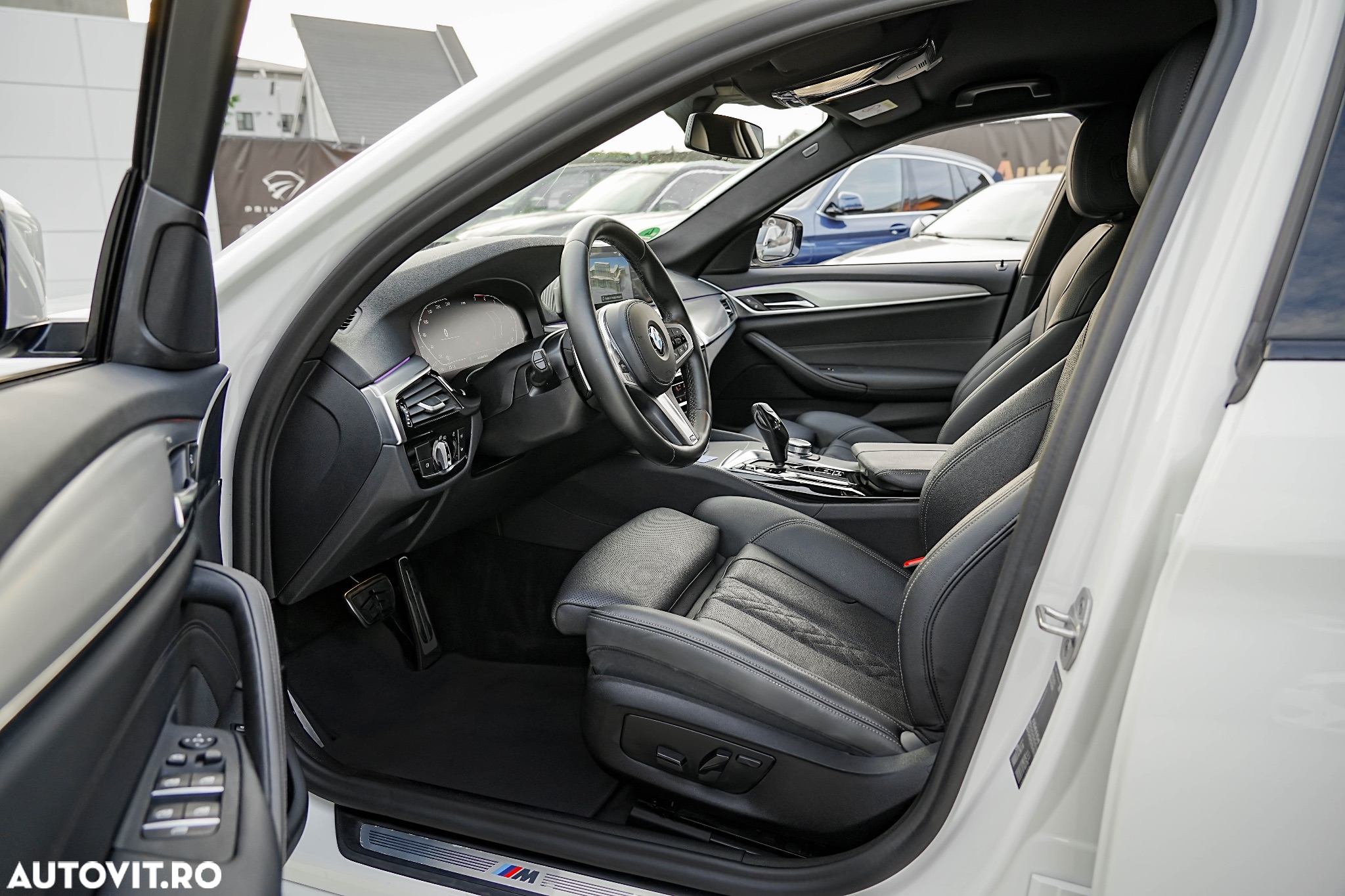 BMW Seria 5 530i Aut. M Sport Edition - 16