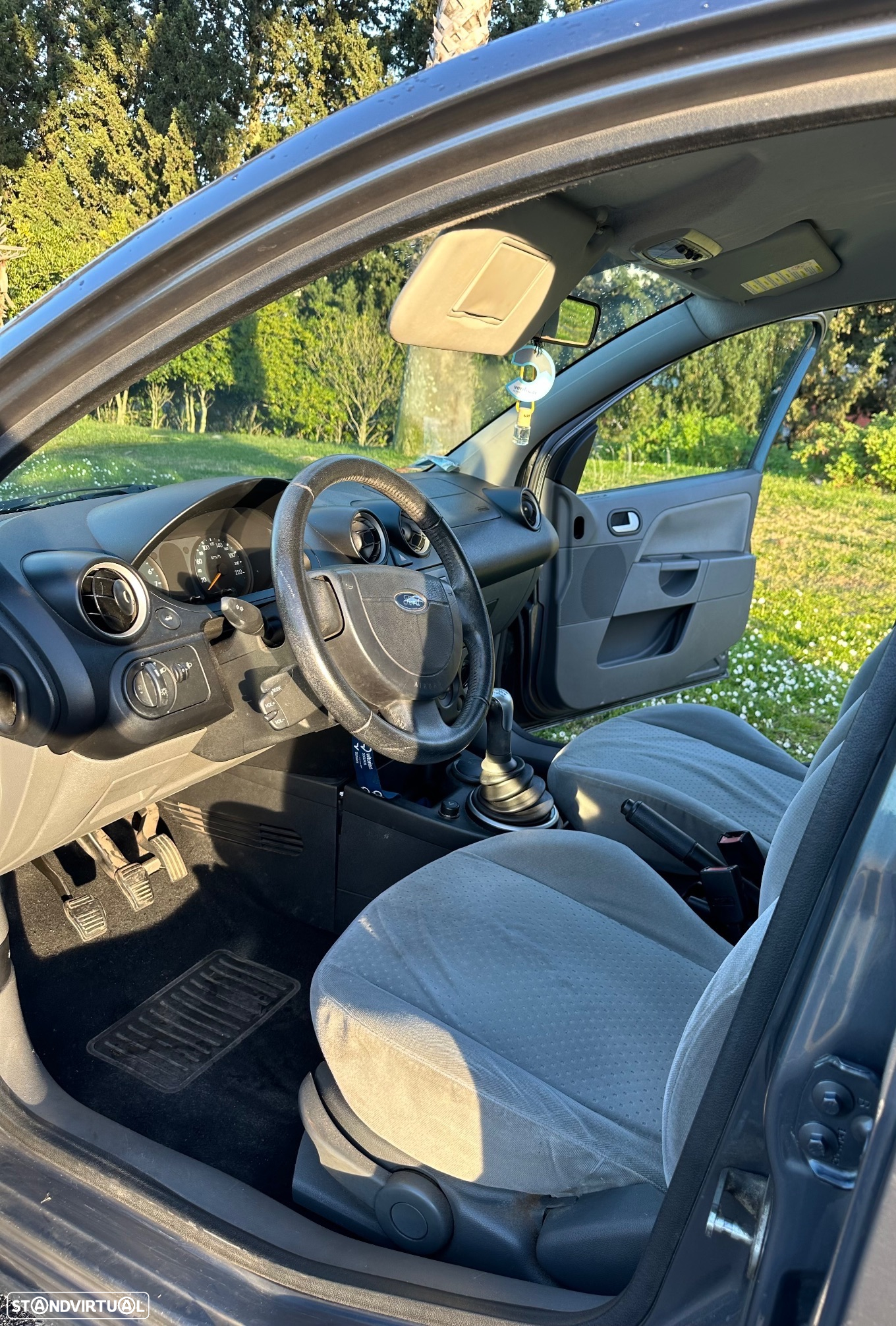 Ford Fiesta 1.25 Ghia - 4