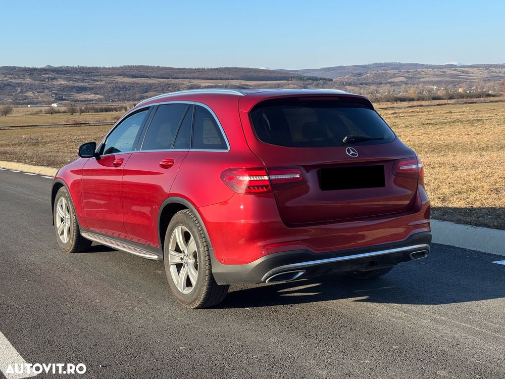 Mercedes-Benz GLC 250 d 4MATIC 9G-TRONIC AMG Line - 6