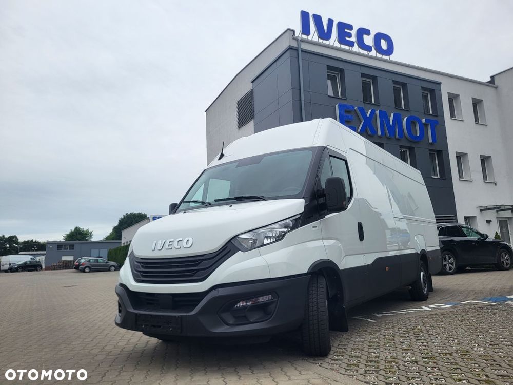 Iveco 35S16 furgon Max Długi - 2