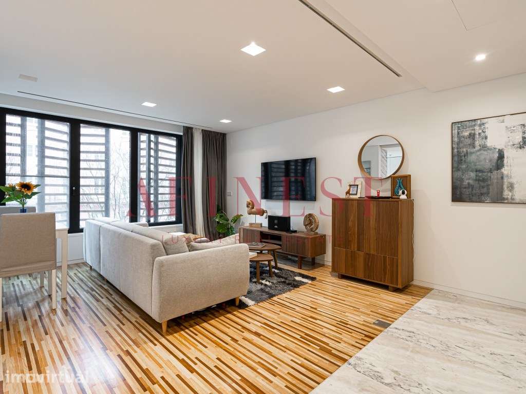 Apartamento T1 na Avenida António Augusto Aguiar - Lisboa