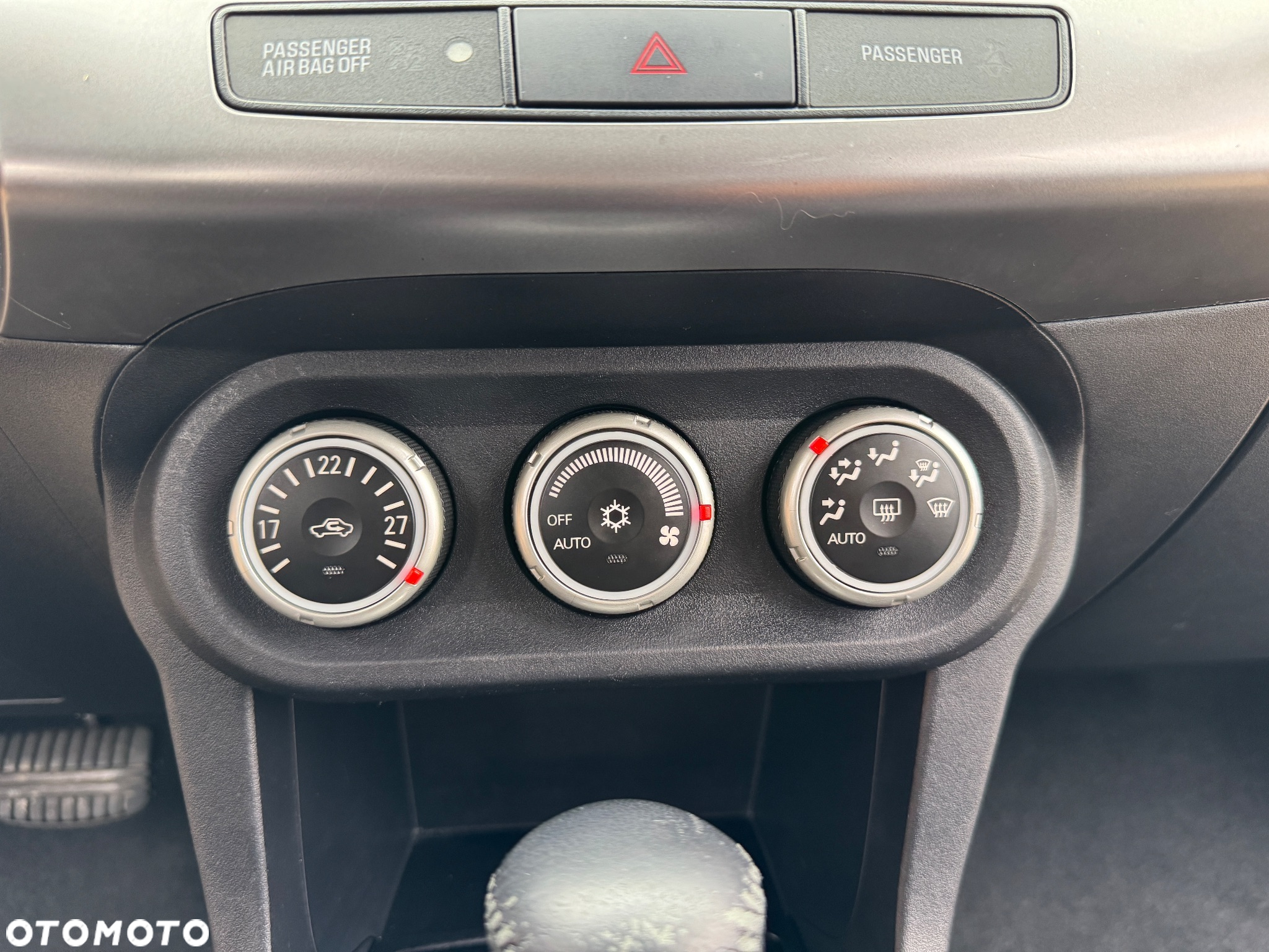 Mitsubishi Lancer 1.8 CVT Invite - 12
