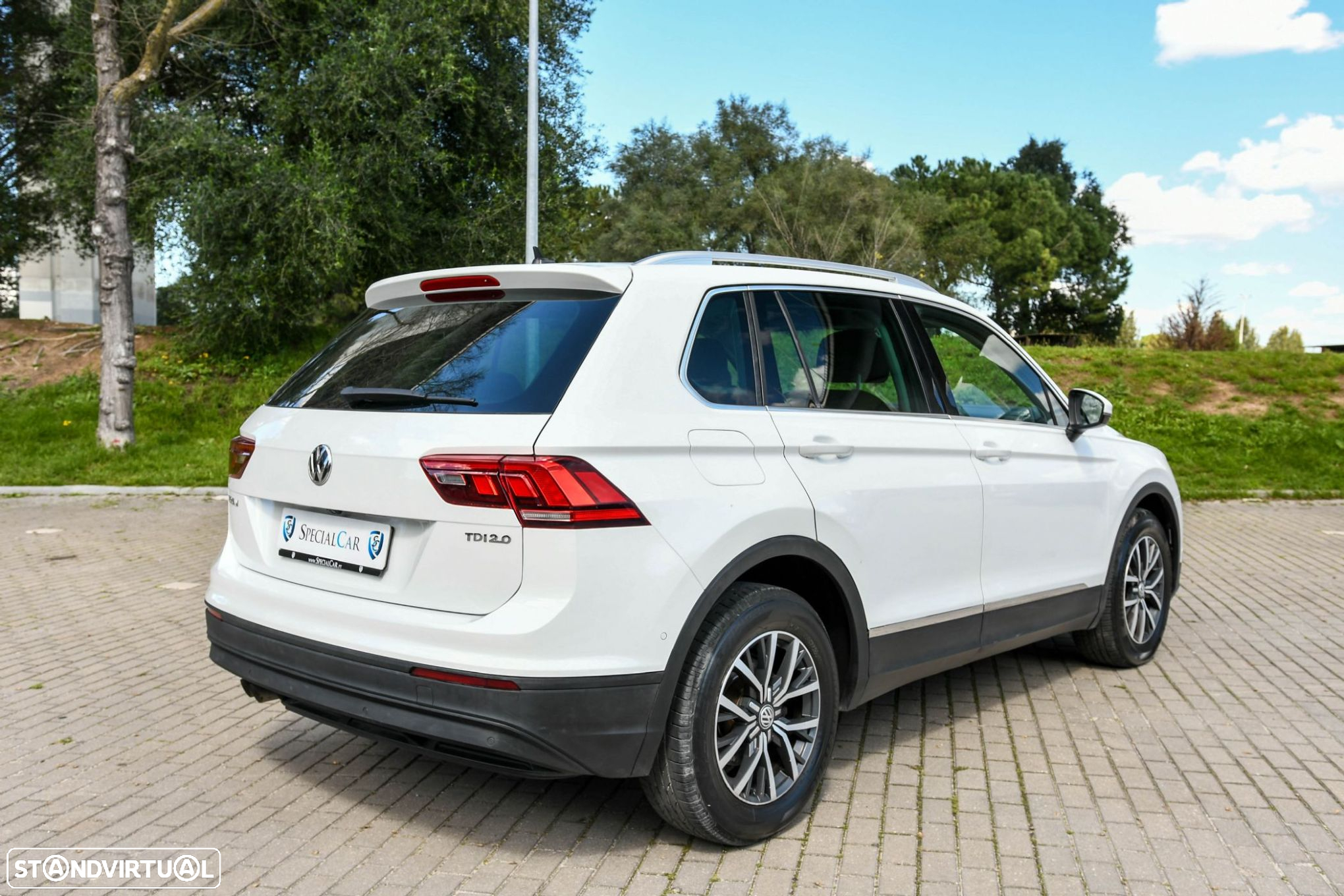 VW Tiguan 2.0 TDI Highline DSG - 5