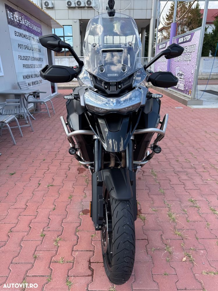 Triumph Tiger 1200 GT Explorer - 3