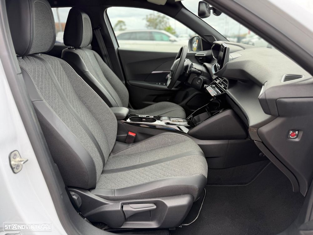 Peugeot 2008 PureTech 130 EAT8 Allure - 15