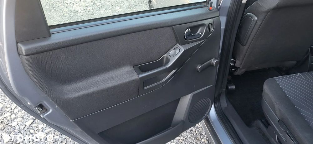 Opel Meriva - 12