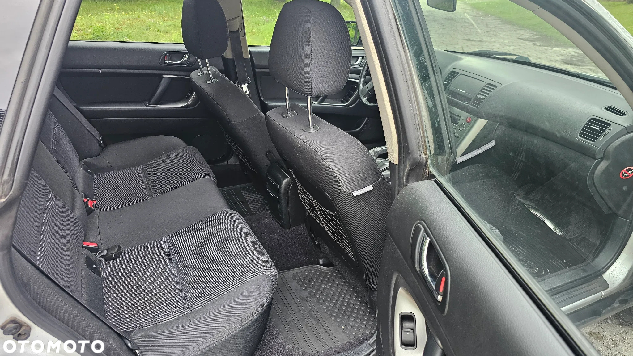Subaru Outback 2.5 - 19