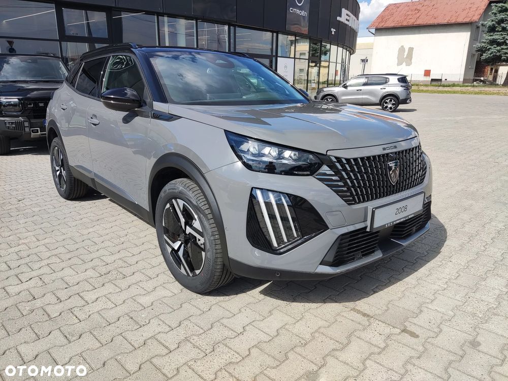 Peugeot 2008 Hybrid 145 e-DSC GT - 8