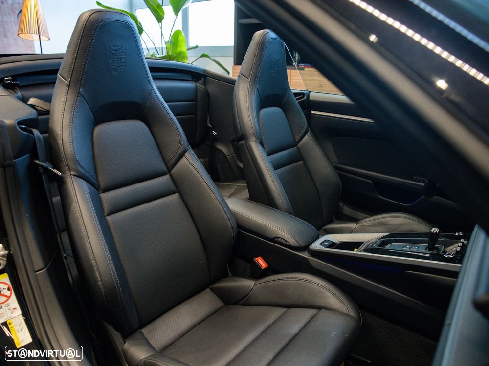 Porsche 911 (992) Carrera PDK - 51