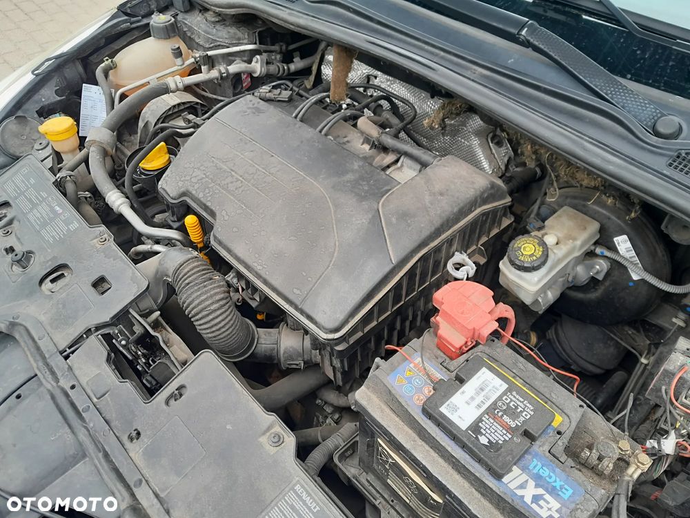 Renault Clio 1.2 16V 75 LIMITED - 29