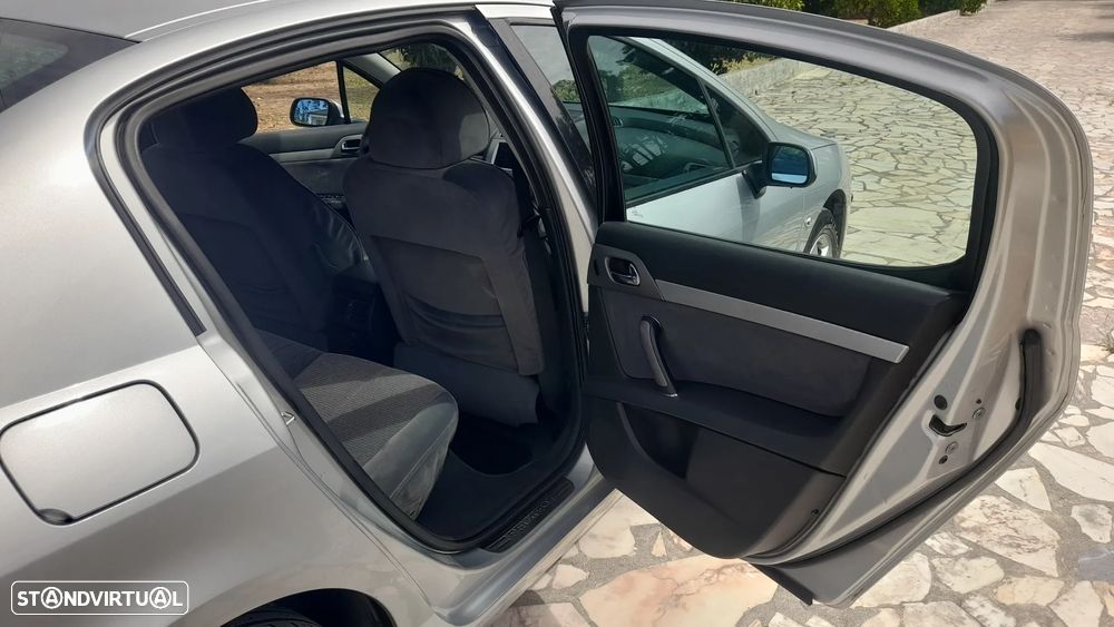 Peugeot 407 1.6 HDi Griffe - 31