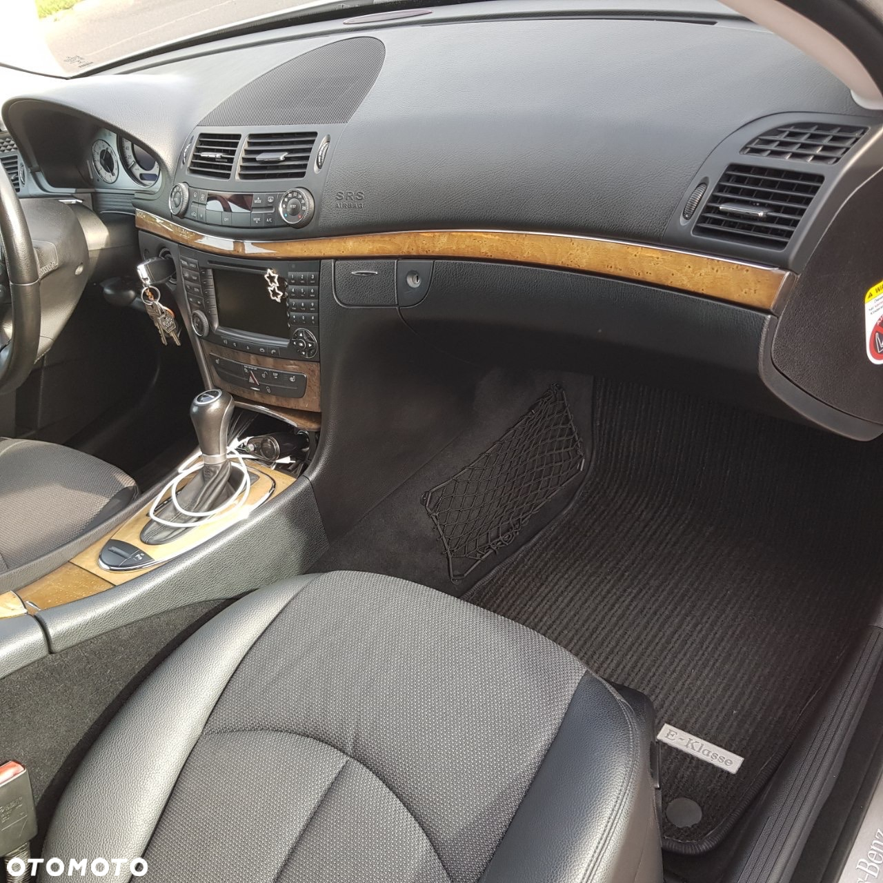 Mercedes-Benz Klasa E 200 T Kompressor Automatik Avantgarde - 31