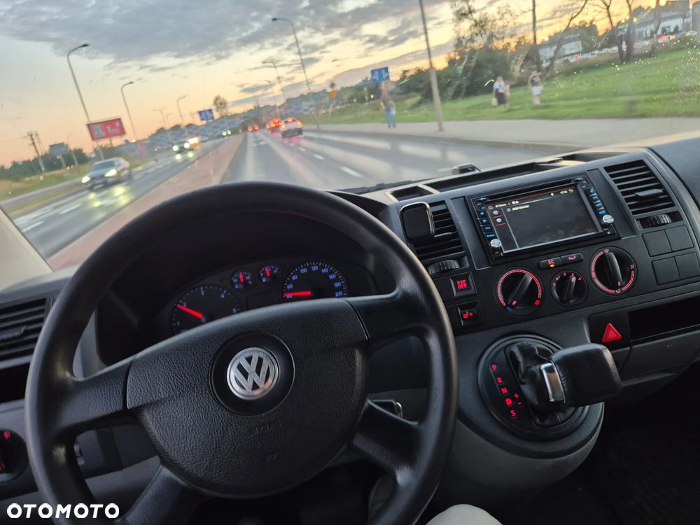 Volkswagen Transporter - 24