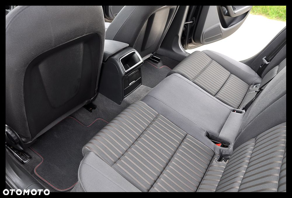 Audi A4 Avant 2.0 TDI DPF Ambiente - 25