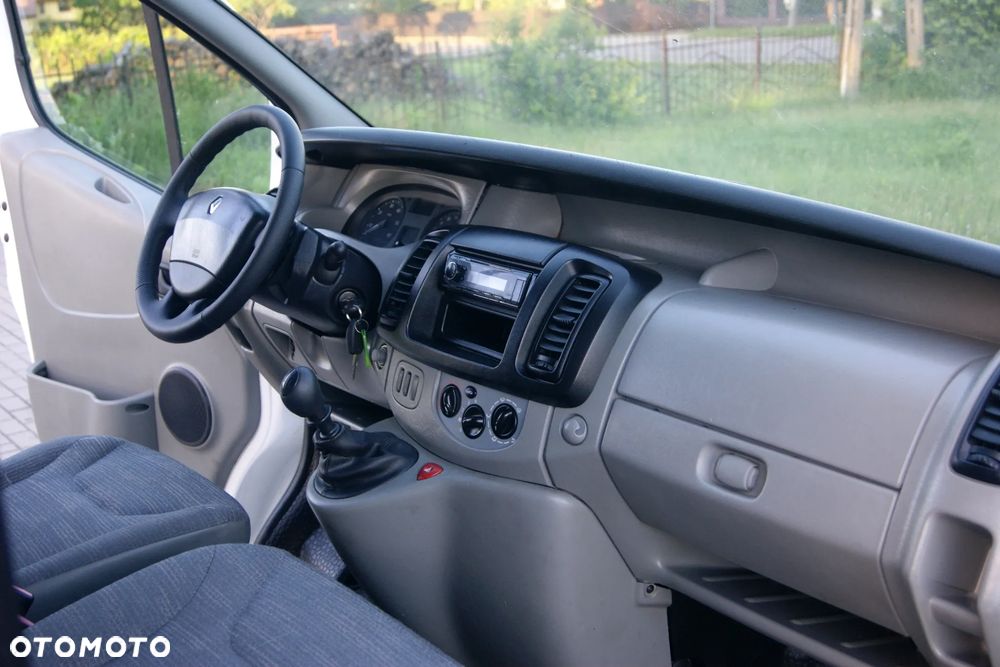 Renault TRAFIC - 30
