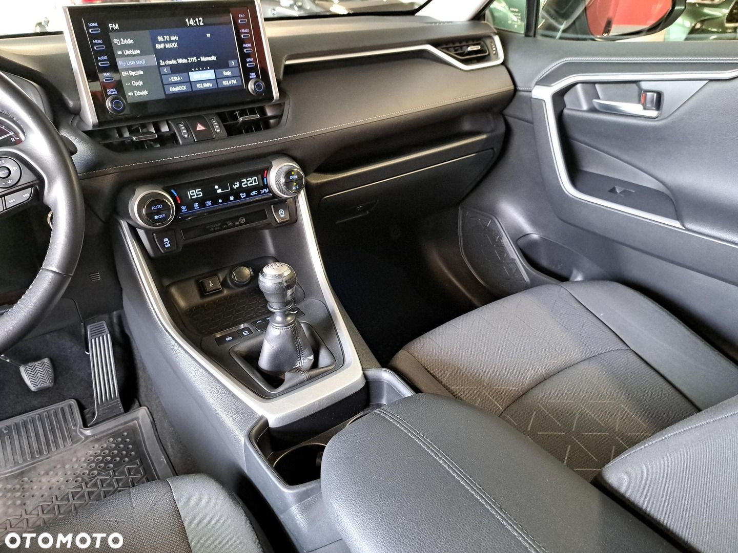 Toyota RAV4 2.0 Comfort 4x2 - 25