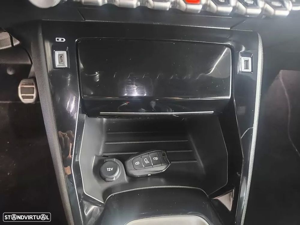 Peugeot 208 1.2 PureTech GT Line - 34