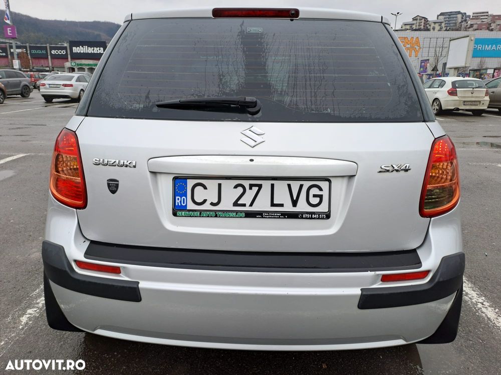 Suzuki SX4 1.6L 2WD GS - 4