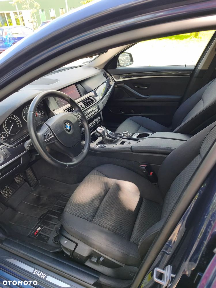 BMW Seria 5 520d - 13