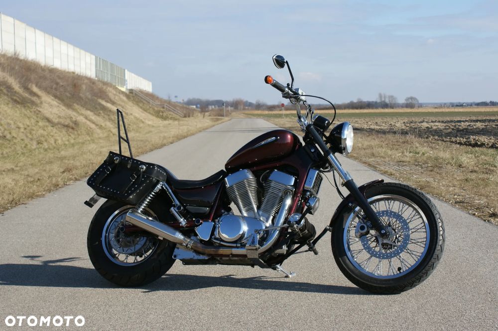 Suzuki Intruder