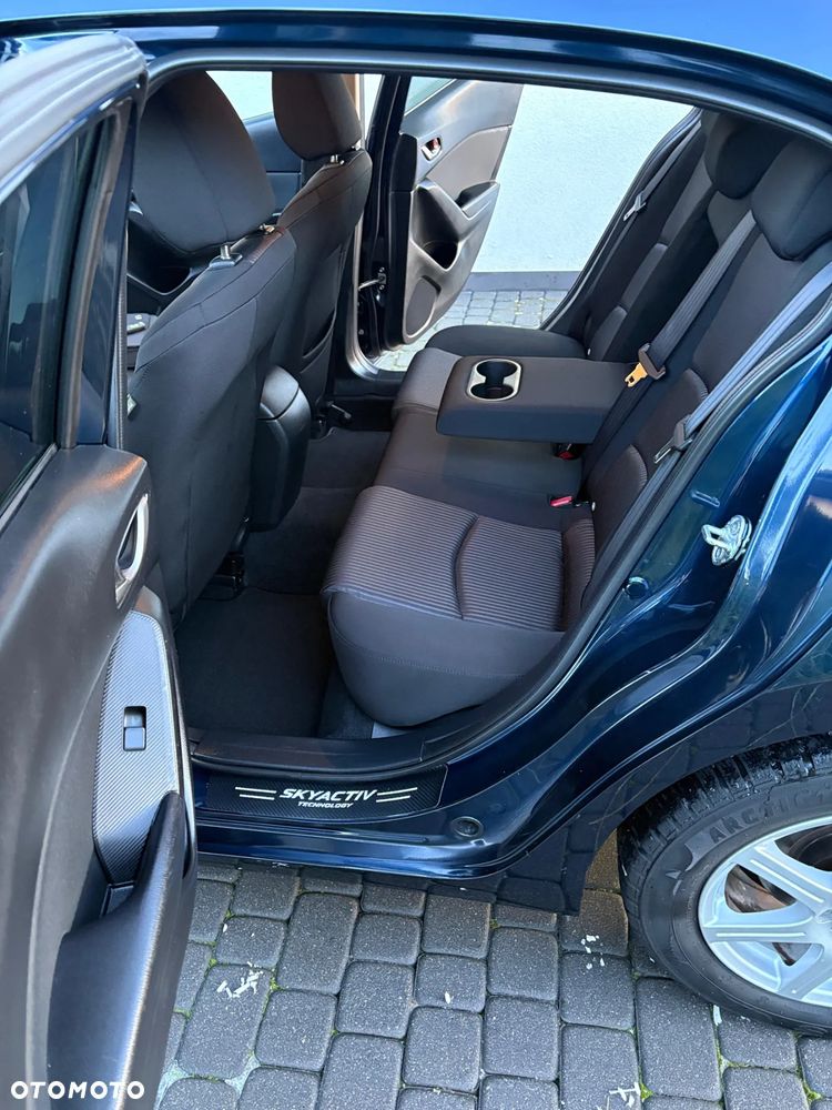 Mazda 3 SKYACTIV-G 120 Sports-Line - 26