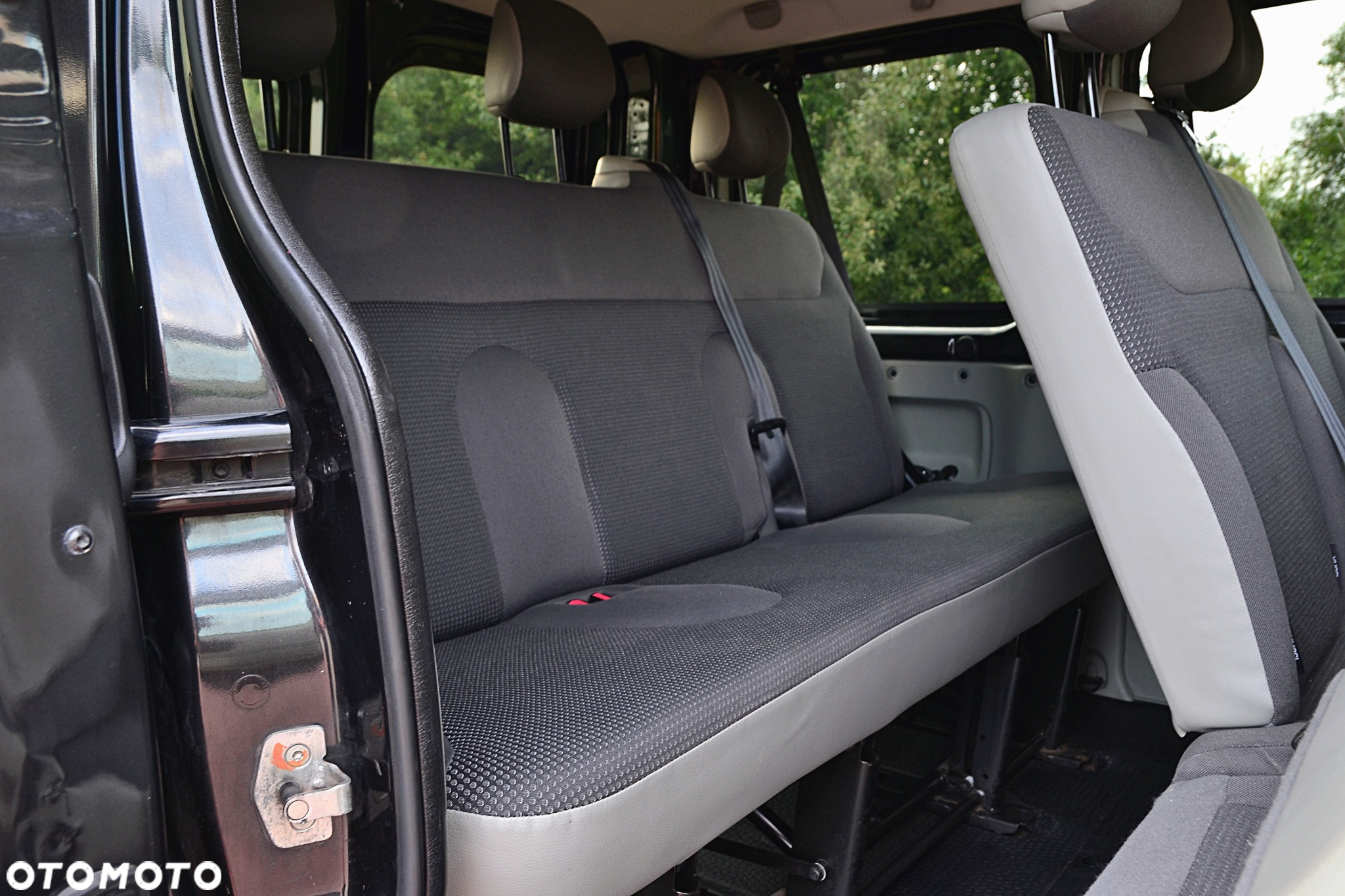 Opel Vivaro - 14