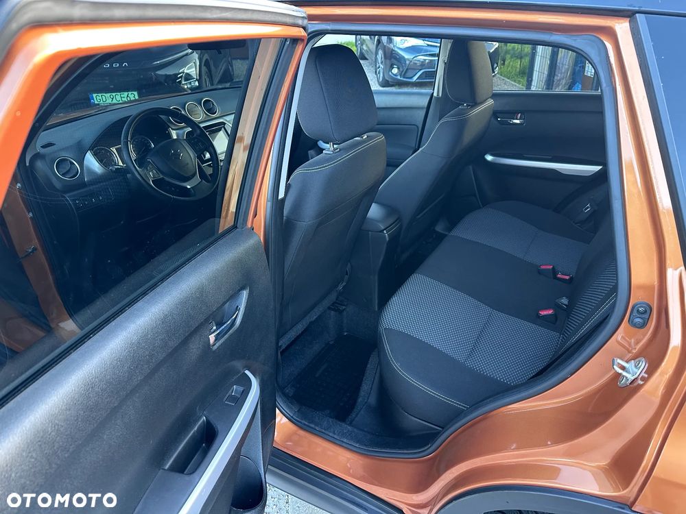 Suzuki Vitara 1.6 Premium 2WD - 16