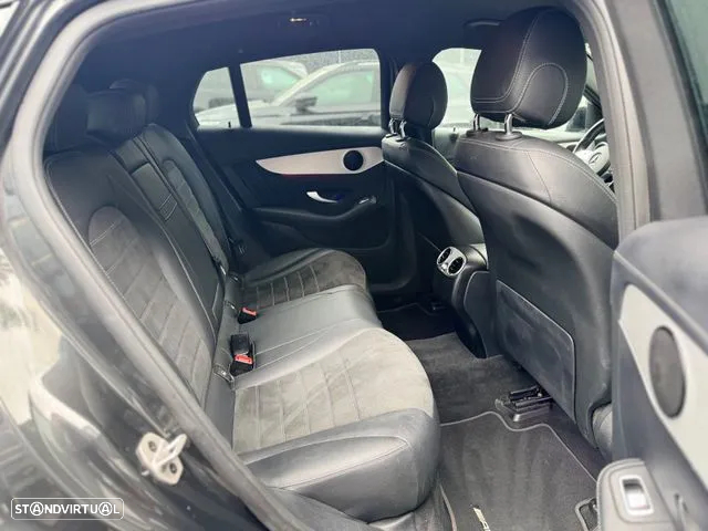 Mercedes-Benz GLC 300 e Coupé 4Matic - 25