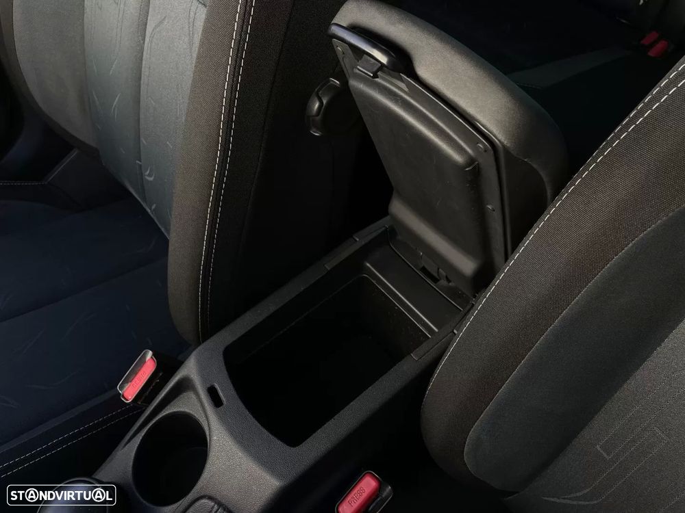 Citroën C4 1.6 HDi Seduction - 29