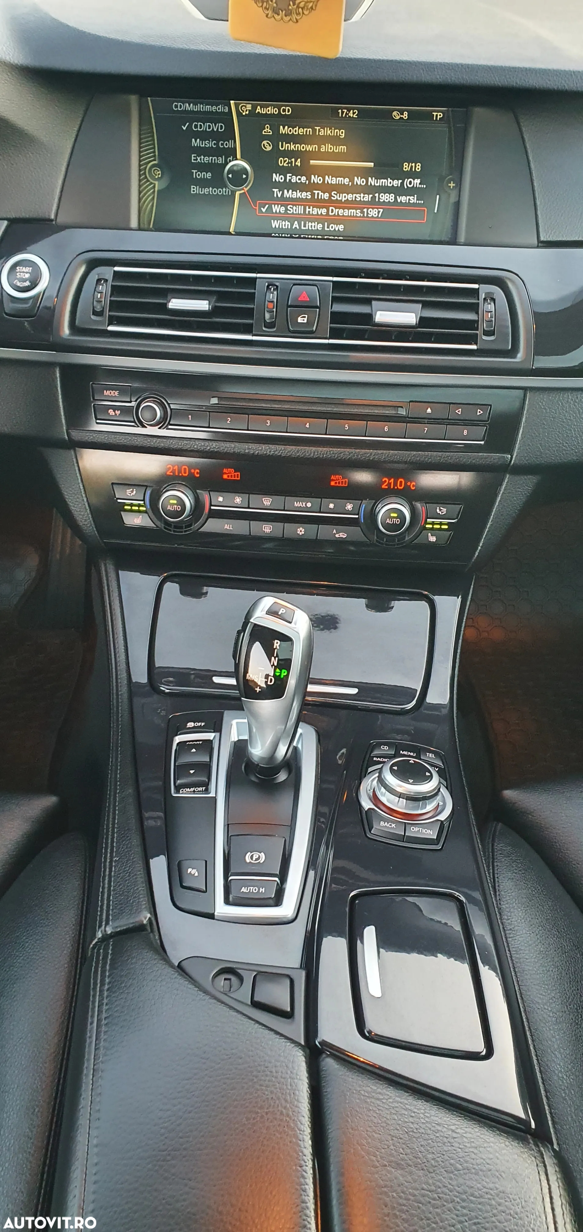 BMW Seria 5 525d Touring Sport-Aut. - 13