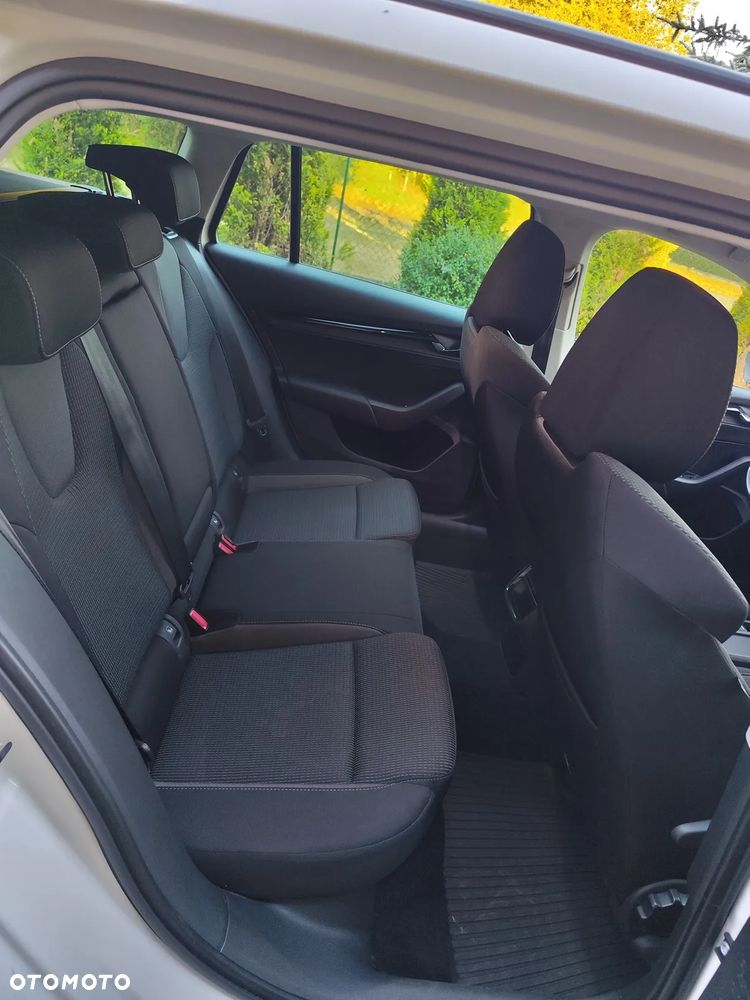 Skoda Octavia 2.0 TDI Ambition - 16