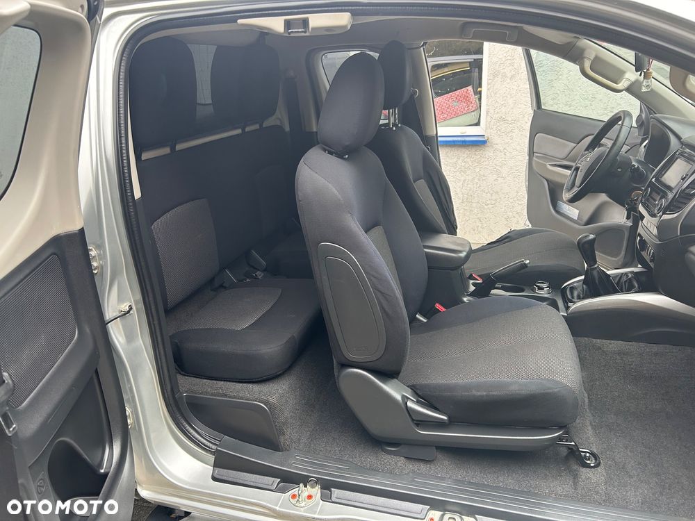 Mitsubishi L200 Pick Up 4x4 S&S Club Cab Diamant Edition - 23